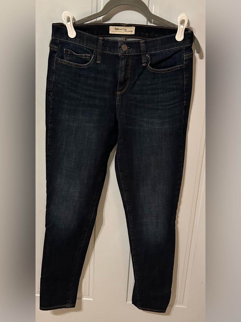 Gap True Skinny Woman’s Jeans in Dark Blue